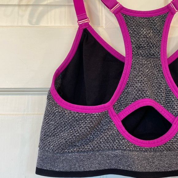 L New Balance Racerback Adj Straps Sports Bra Grey Magenta NB Racerback Top Pink - Picture 4 of 11